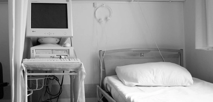 Kanada. Wkrótce eutanazja może objąć… chore psychicznie dzieci