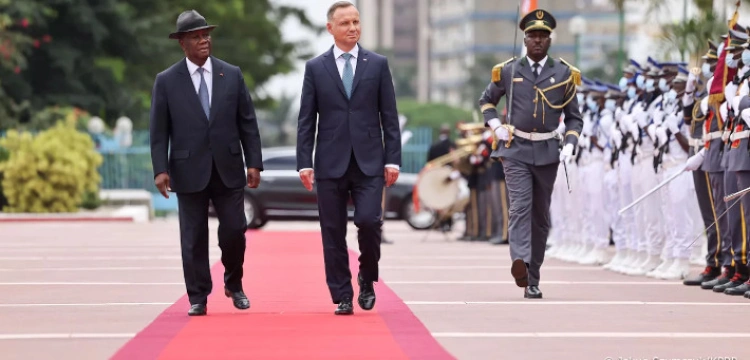 Prezydent w Abidżanie: Przez agresję Rosji cierpi cały świat