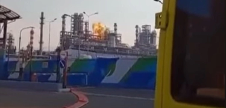 Ukraińskie drony skutecznie zaatakowały Moskwę – płoną rafineria i elektrownia [Wideo]