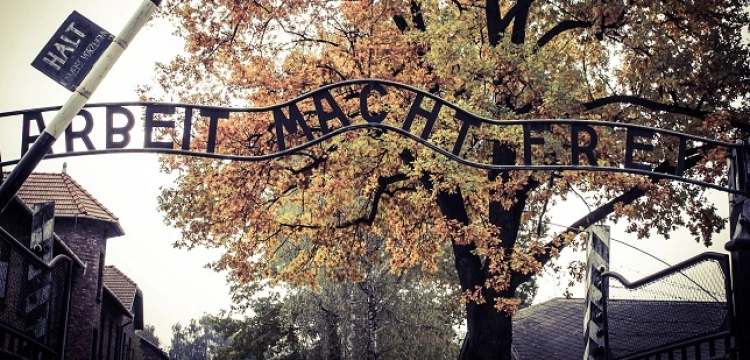 Izraelski publicysta: Tylko w Polsce oprawcy Żydów byli eliminowani przez polskie podziemie