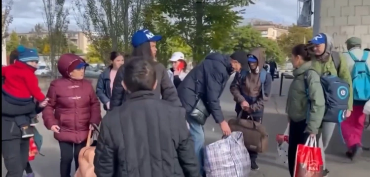 Rosjanie uciekają z Ukrainy. Dwa dni na opuszczenie Chersonia