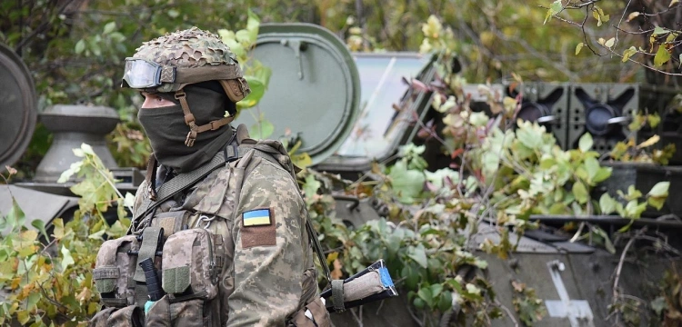 Ukraina. Zniszczone stanowisko dowodzenia Rosjan w Nowej Kachowce [Wideo]