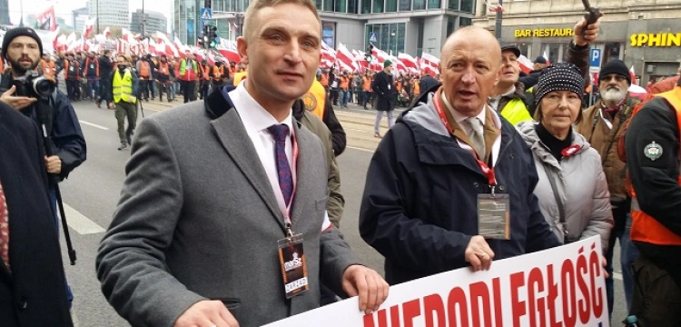 Tylko u Nas! [Foto, Wideo) Zwolennicy Winnickiego z RN i MW blokowali Marsz Niepodległości