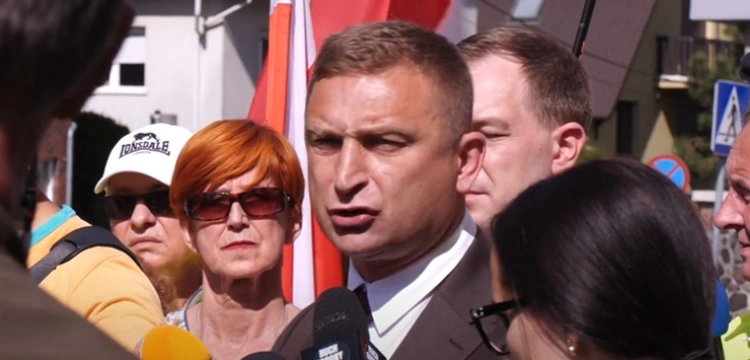 Bąkiewicz pod dozorem policyjnym decyzją prokuratury w Gorzowie Wielkopolskim [Wideo]