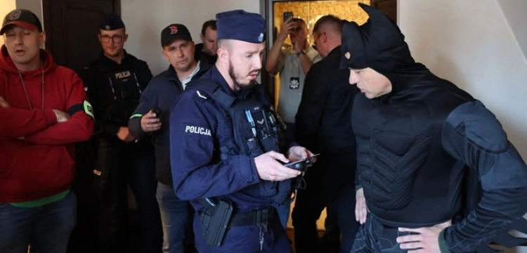 Policyjne represje wobec "gdańskiego Batmana"