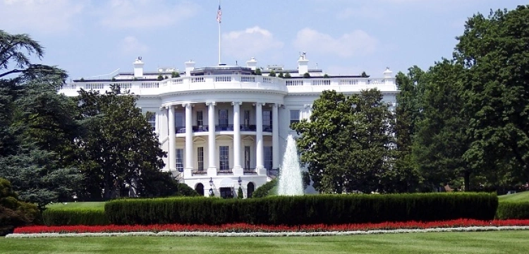 USA. W przyjętym przez Kongres budżecie 45 mld dolarów dla Ukrainy