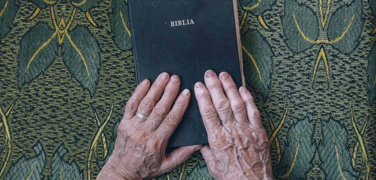 Pogódź się ze swoim przeciwnikiem szybko, dopóki jesteś z nim w drodze