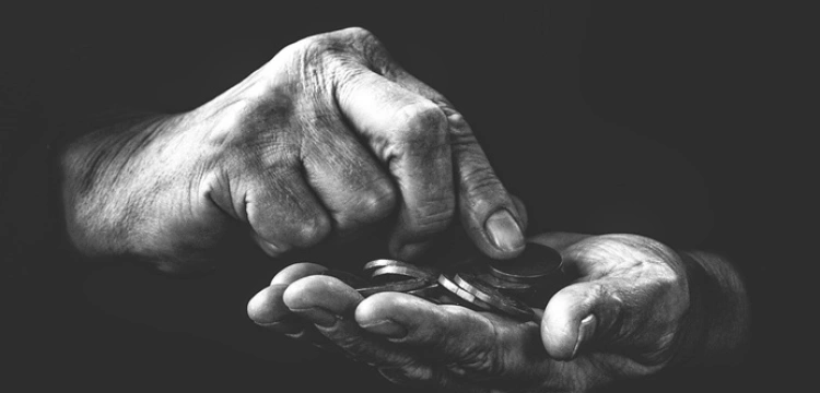 ZUS podaje skalę nadchodzącego ogromnego spadku emerytur