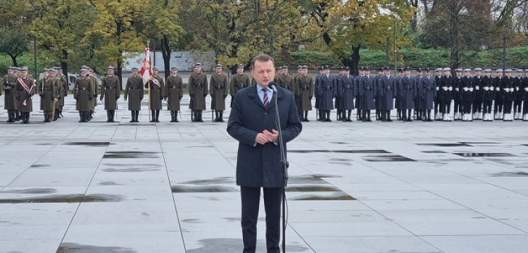 Min. Błaszczak: 300 tys. żołnierzy WP to minimum dla bezpieczeństwa Polski