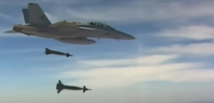 UWAGA! USA przekażą kierowane bomby lotnicze dalekiego zasięgu Ukrainie? [Wideo]