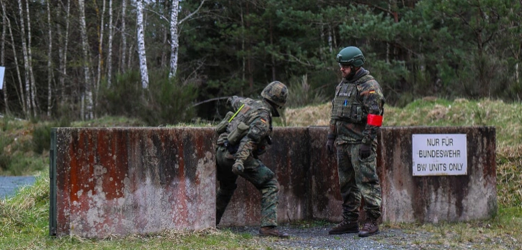 Niemcy: dłuższy pobyt za granicą tylko za zgodą Bundeswehry