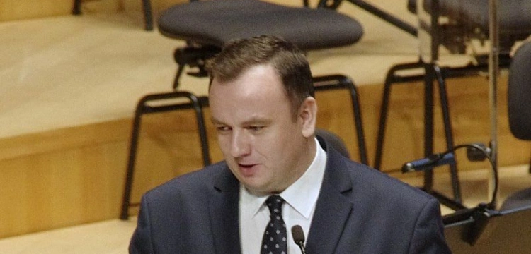 PiS traci władzę na Śląsku, marszałek preszedł do opozycji. "Zachował się podle"