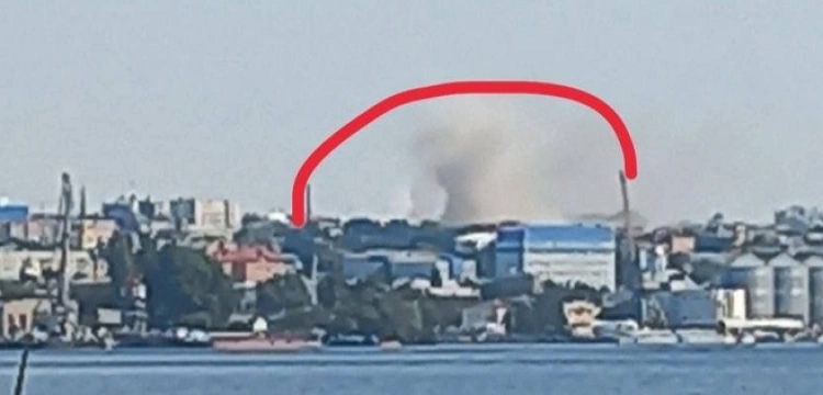 Chersoń. Płonie rosyjska baza wojskowa [Wideo]