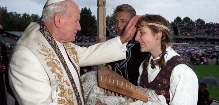 Papieże o kobietach i nowym feminizmie