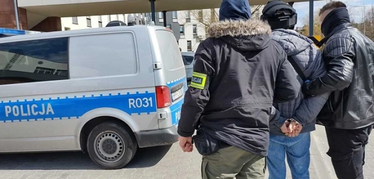 Częstochowa. 8- letni chłopczyk trafił do szpitala z b. poważnymi obrażeniami. Zatrzymano matkę i ojczyma