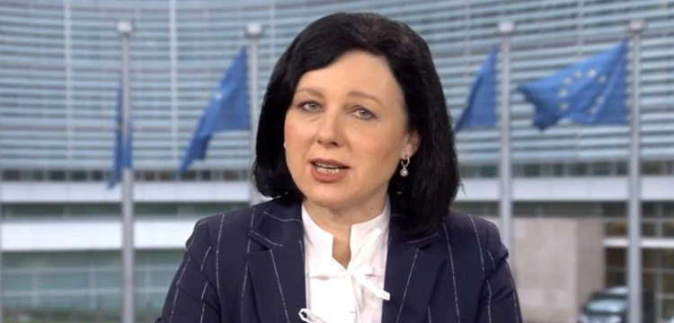 „Grillowanie” Polski trwa. KE wszczyna drugi etap procedury przeciw Polsce