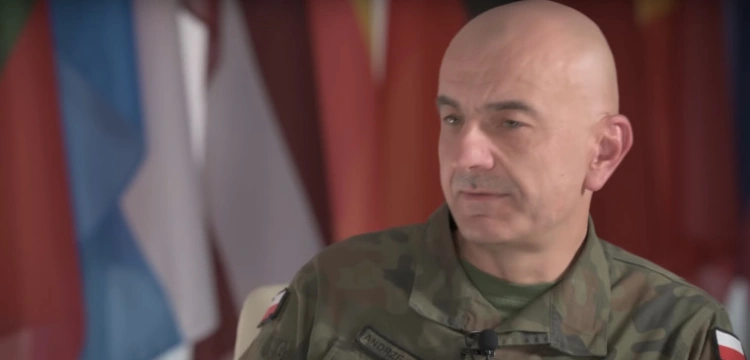 „Chodzi o jakieś osobiste fochy”. Kulisy rezygnacji generałów