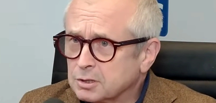 „Jeszcze chwila i będzie udowadniał, że Ziemia jest płaska”. Fala krytyki po słowach mec. Duboisa