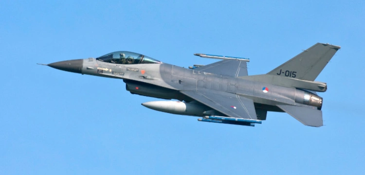 USA zatwierdzają przekazanie F-16 Ukrainie