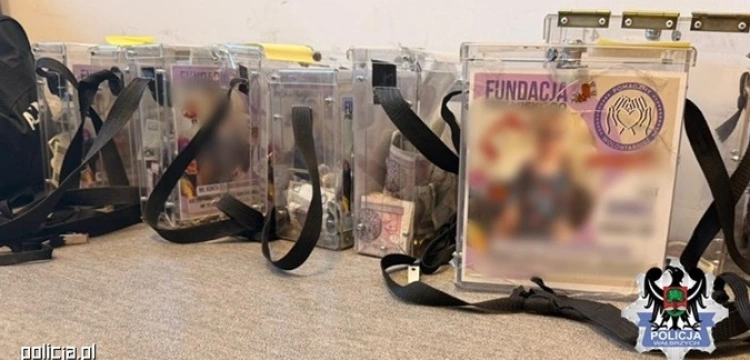 Fikcyjna zbiórka charytatywna przerwana przez policjantów z Głuszycy. Dziewięć osób zatrzymanych