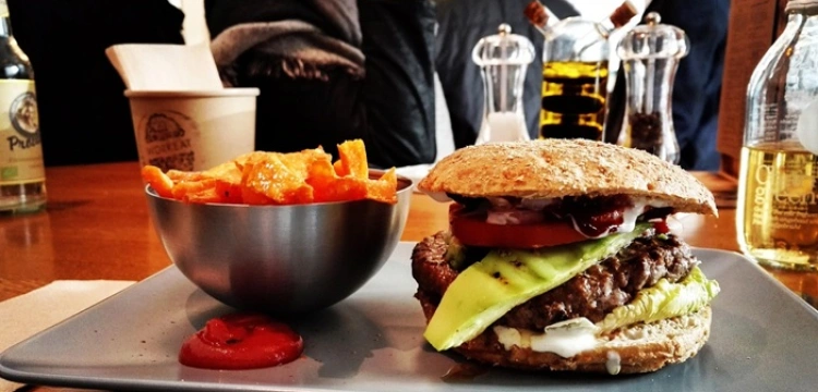 Skrobia przemysłowa pod lupą dietetyków.  – cukrzyca typu 2, otyłość i inne zagrożenia