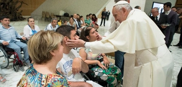 Ks. dr Dariusz Giers na Światowy Dzień Chorego: „przejmijmy się losem cierpiących”