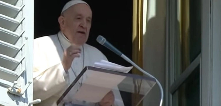 Choroba papieża. Franciszek ma problemy z mówieniem