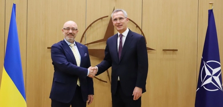 „Kartagina zostanie zniszczona” – szef MON Ukrainy po spotkaniu z szefem NATO