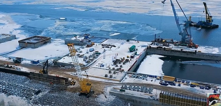 Gazprom mniej wydobywa, ale otwiera nowe złoże w Arktyce