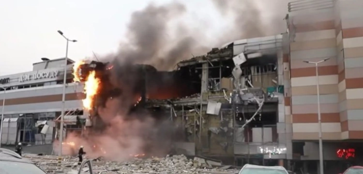 Już prawie 40 ofiar śmiertelnych rosyjskiego ataku rakietowego na Ukrainę