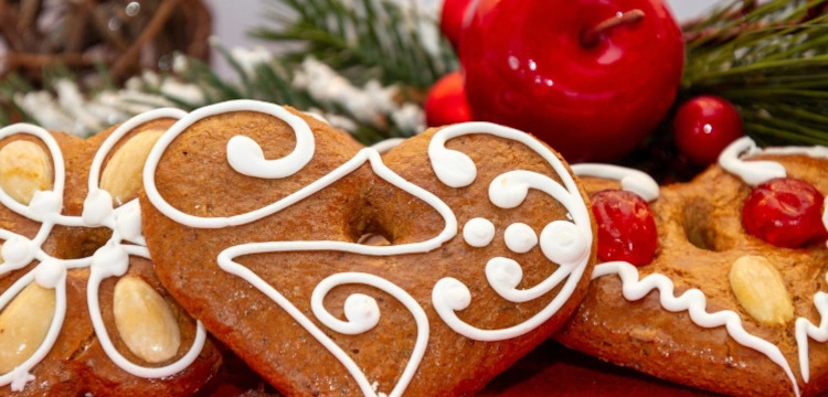 Wszyscy dziś pierniczą. Kresowy przepis babci Alicji na piernik pod choinkę