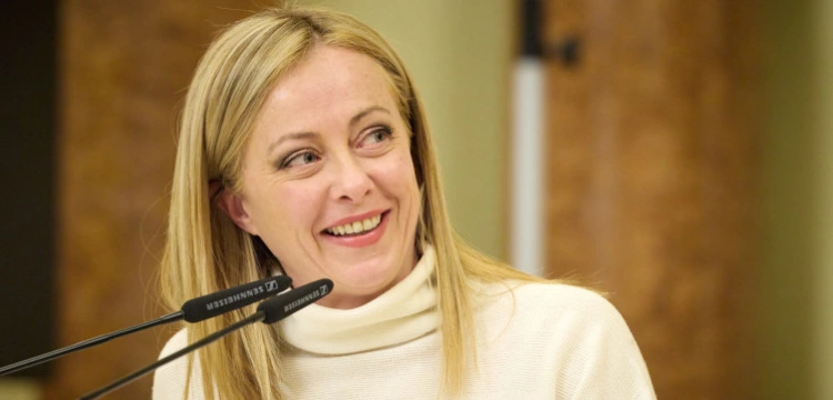 Meloni: zamiast relokacji powstrzymać przyjazdy migrantów!