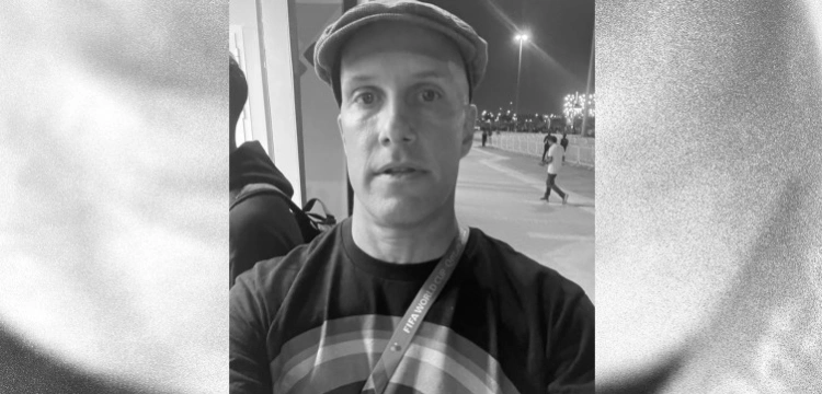 Amerykański dziennikarz zmarł podczas mundialu w Katarze. Był wcześniej zatrzymany