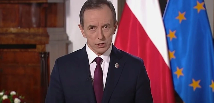 Co z uchwalą w sprawie św. Jana Pawła II? Ugrzęzła w Senacie