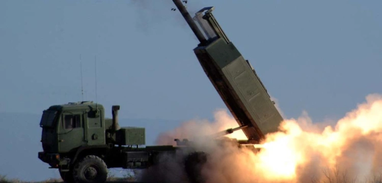 HIMARS, śmigłowce, radary. USA przekażą Ukrainie nowoczesny sprzęt