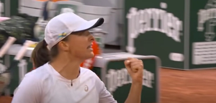 Niesamowite zwycięstwo Igi Świątek w pojedynku z Chinką [Wideo]