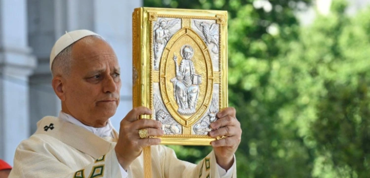 Papież: Wróćmy do Boga w Eucharystii, On ukształtował Hiszpanię