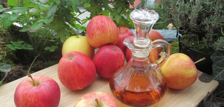 Ocet jabłkowy - warto go polubić!