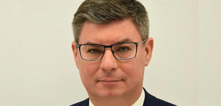 Polityk PO atakuje prezydenta Zełeńskiego i w sposób absurdalny tłumaczy kłamstwa Tuska