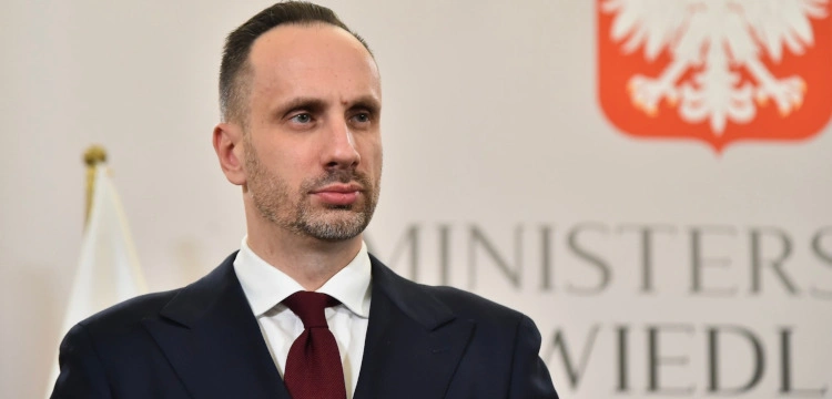 Wicemin. Kowalski do Śmiszka: Trzymaj ręce z daleka od polskich dzieci