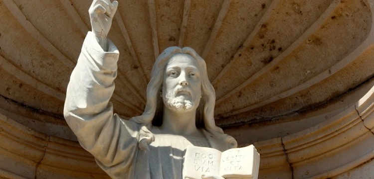 O. Jacek Salij o człowieczeństwie Chrystusa: Czy różne od naszego?