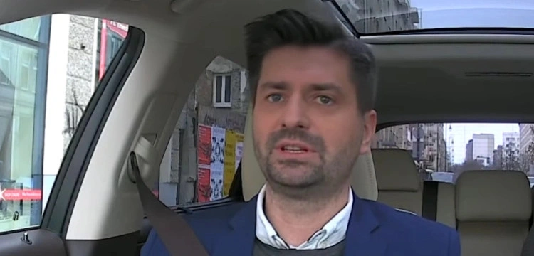 A to Śmiszek. Apeluje, by każdy Polak miał mieszkanie, bo sam ma ich…