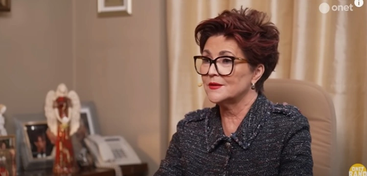 Semka dla Frondy: Z dziejów III RP. 1998 rok – Jolanta Kwaśniewska kobietą roku miesięcznika „Twój Styl”