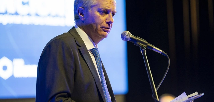 Klęska komunistów w Chile. Nowy prezydent i jego poglądy