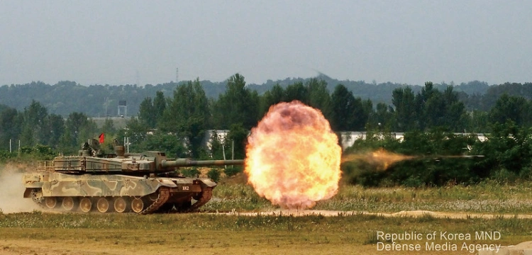 Polska się zbroi! Szef MON: Kupujemy południowokoreańską broń - 48 myśliwców i 180 czołgów