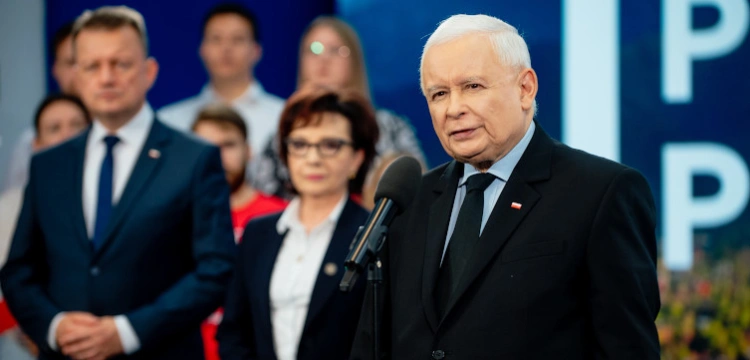 Kaczyński: 14 emerytura w 2023 roku wyniesie 2200 zł "na rękę"