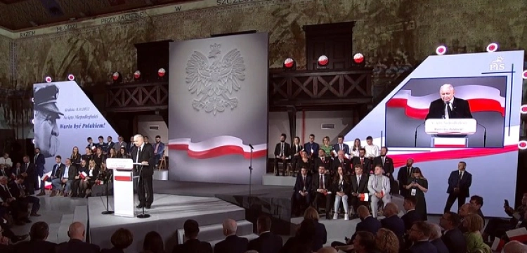 Jarosław Kaczyński w Krakowie z okazji 11 listopada: historia znów ruszyła z miejsca i jest walka, w której także my uczestniczymy [Wideo]