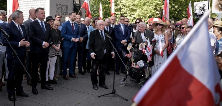 Jarosław Kaczyński na proteście w Warszawie: To musi budzić sprzeciw!