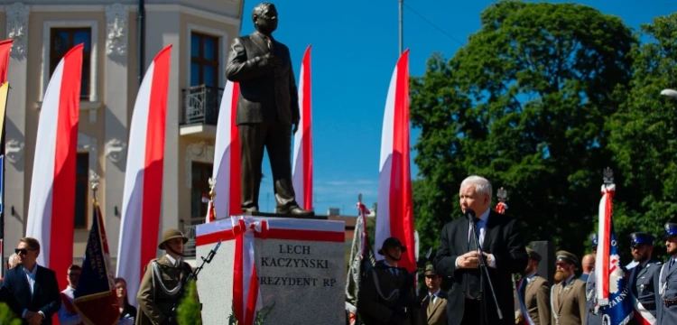 Kaczyński: zamach w Smoleńsku to zbrodnia tych, którzy dzisiaj mordują Ukraińców
