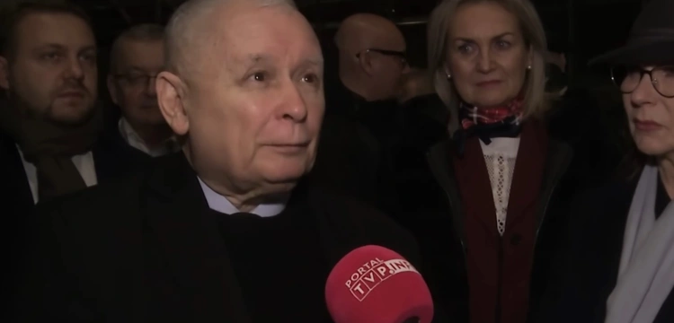 J. Kaczyński: Politycy PiS będą robili dyżury po 10 osób w TVP